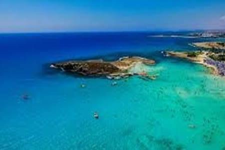 Sky Apartment On The Pool Ayia Napa Ngoại thất bức ảnh