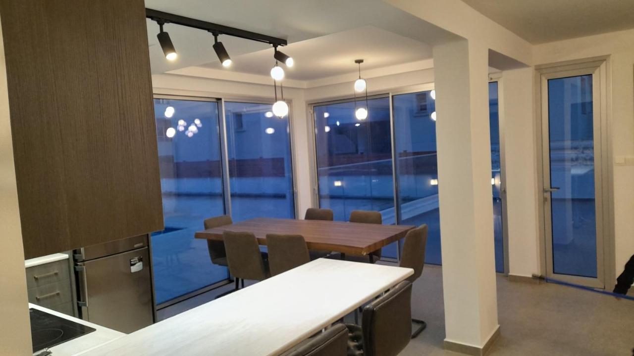 Sky Apartment On The Pool Ayia Napa Ngoại thất bức ảnh