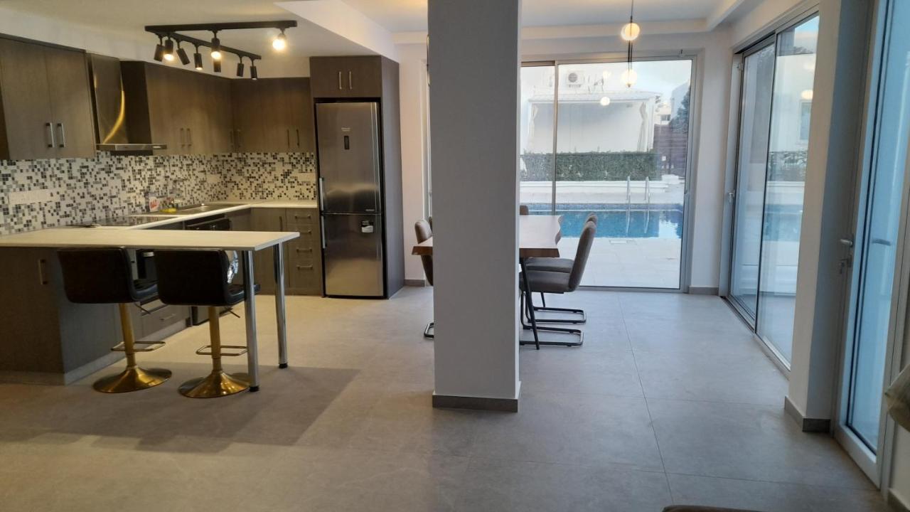 Sky Apartment On The Pool Ayia Napa Ngoại thất bức ảnh