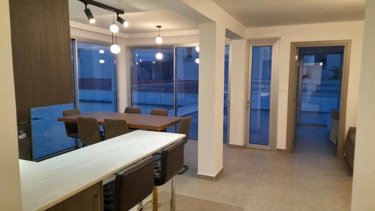 Sky Apartment On The Pool Ayia Napa Ngoại thất bức ảnh